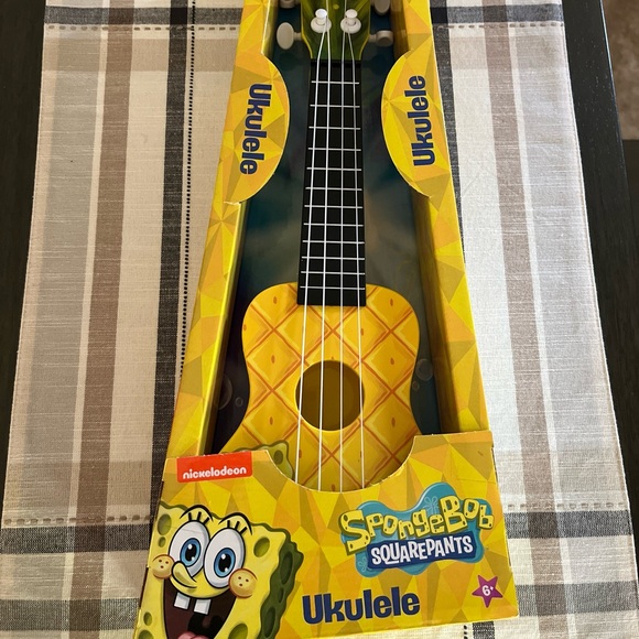 SpongeBob SquarePants Ukulele - Picture 1 of 3